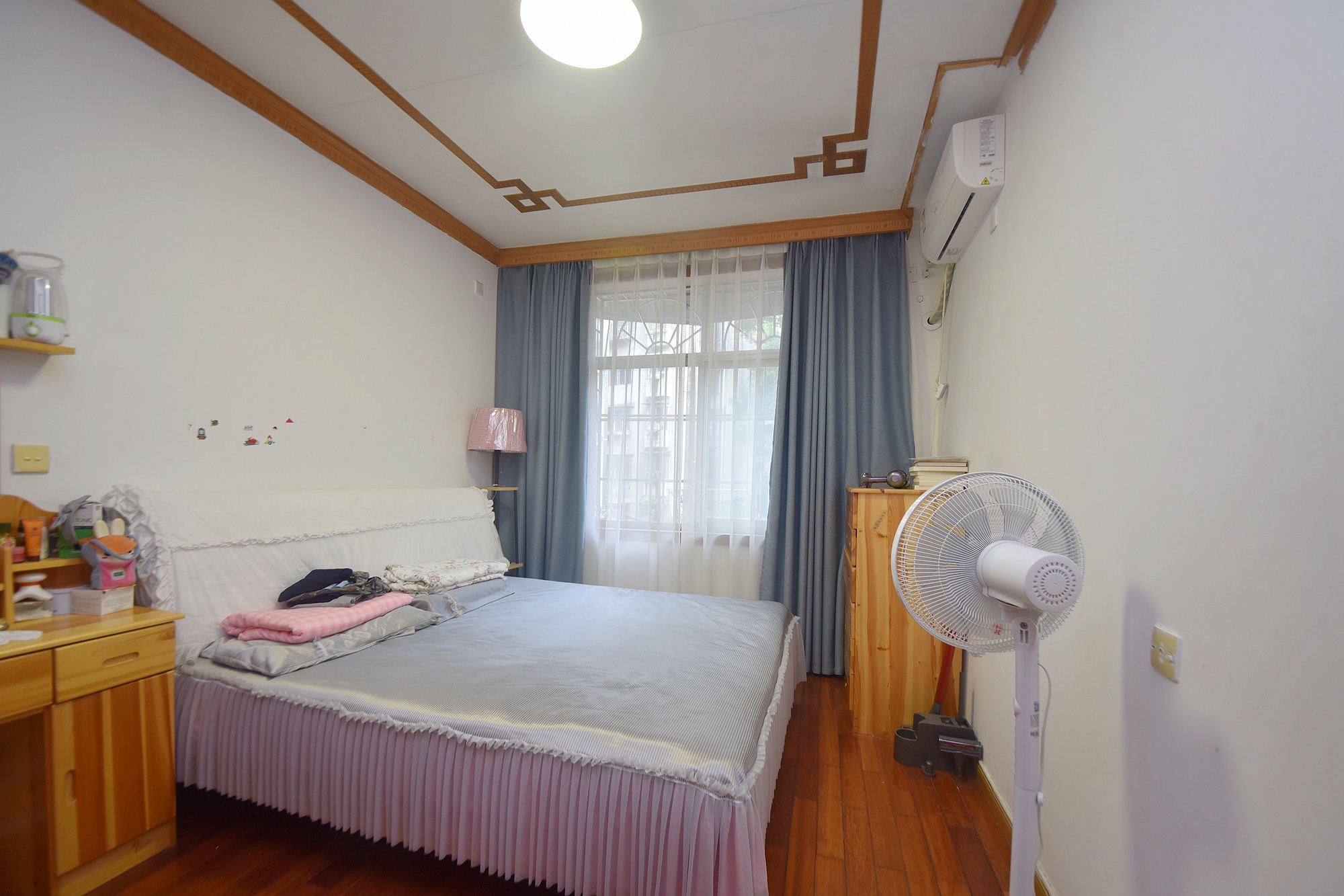 湘农桥社区  3室2厅1卫   150.00万卧室