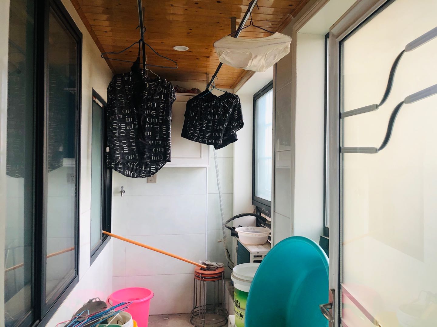 悦湖山 4室2厅2卫 3700.0元/月 悦湖山 4室2厅2卫 3700.0元/月室内图