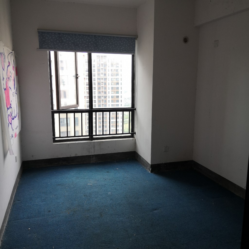 达美D6区  3室2厅1卫    2800.0元/月室内图