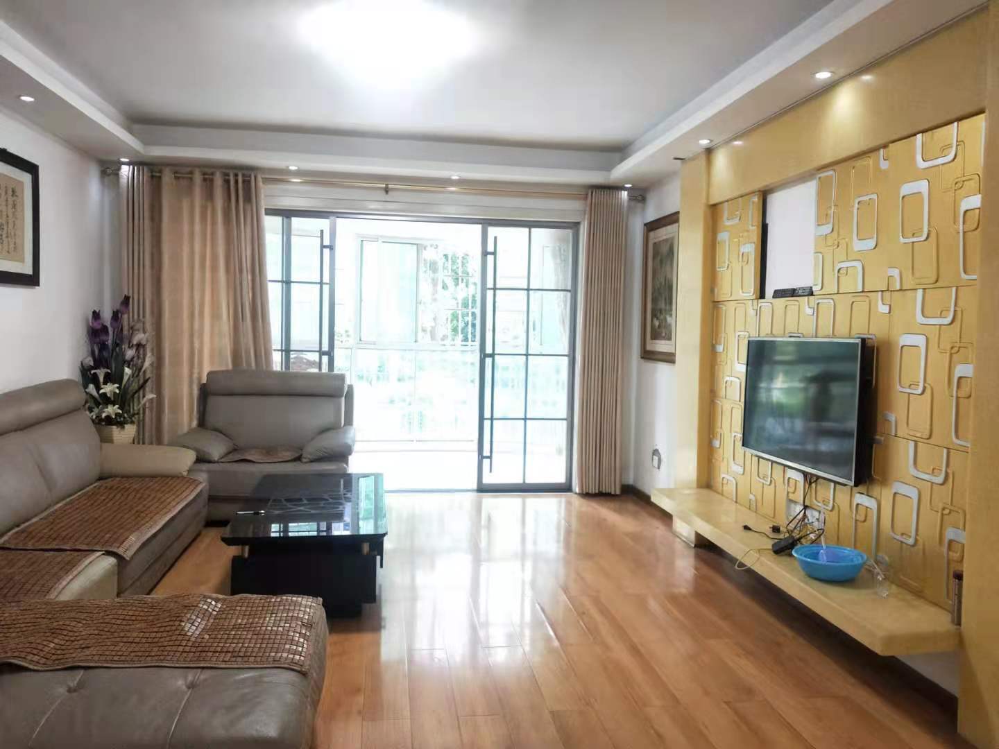 明兴花苑 4室2厅2卫 2500.0元/月 明兴花苑 4室2厅2卫 2500.0元/月室内图