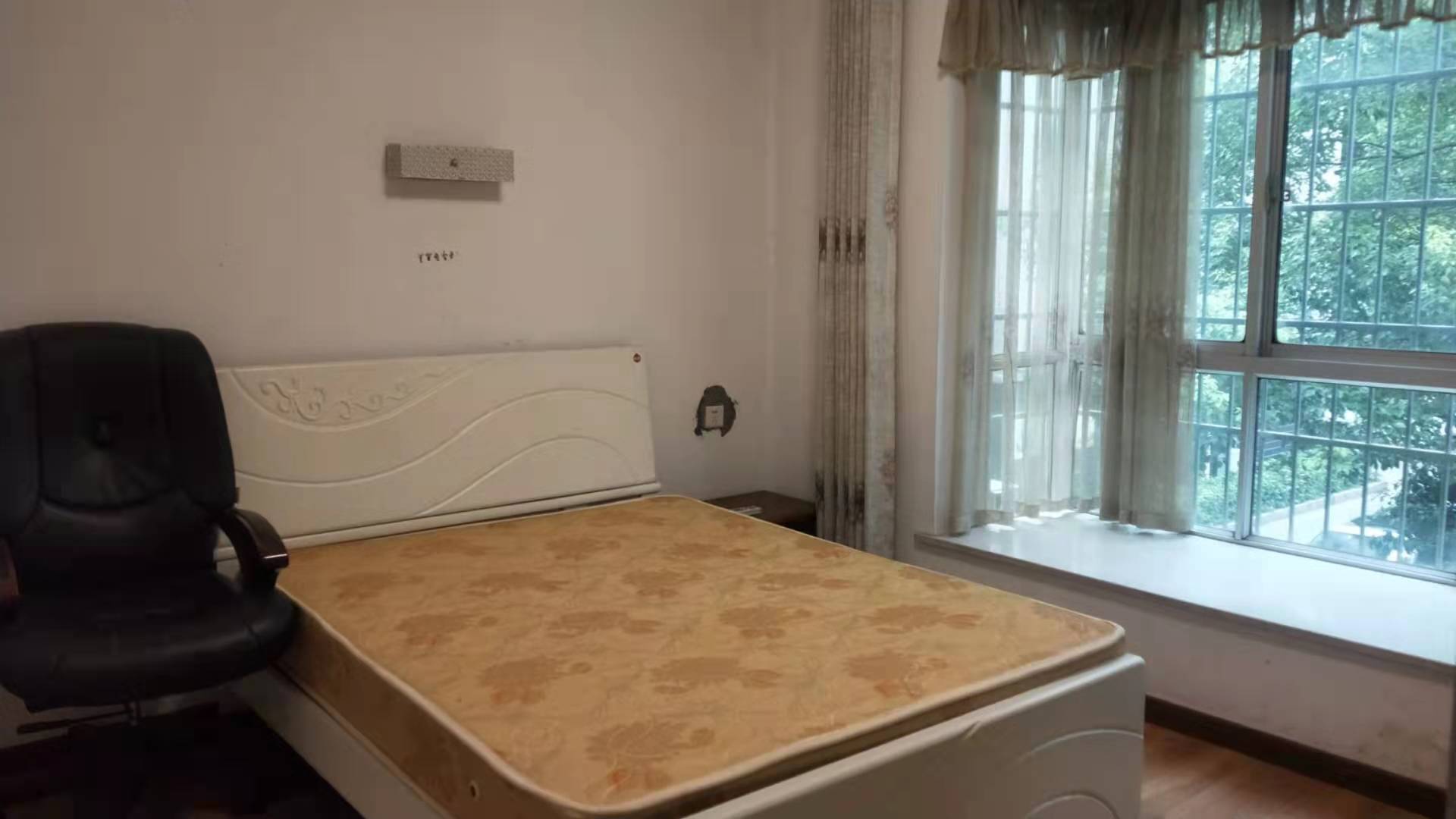 明兴花苑 4室2厅2卫 2500.0元/月 明兴花苑 4室2厅2卫 2500.0元/月室内图