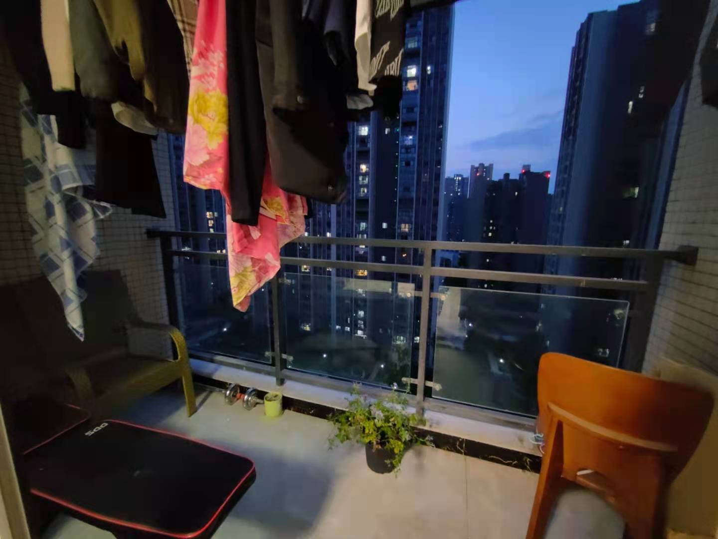 南湖春天 2室2厅1卫 1700.0元/月 南湖春天 2室2厅1卫 1700.0元/月室内图