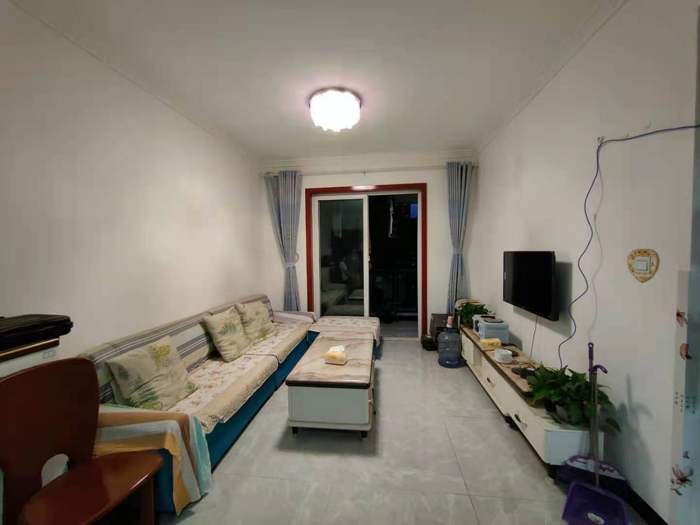 南湖春天 2室2厅1卫 1700.0元/月 南湖春天 2室2厅1卫 1700.0元/月室内图