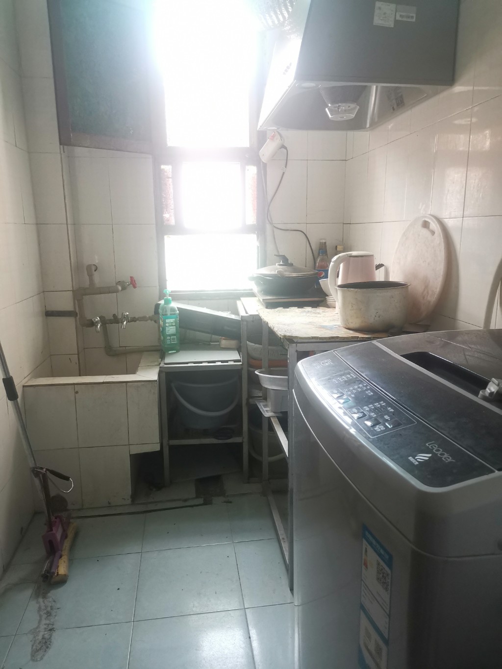 人民路散盘 1室1厅1卫 500.0元/月 人民路散盘 1室1厅1卫 500.0元/月室内图