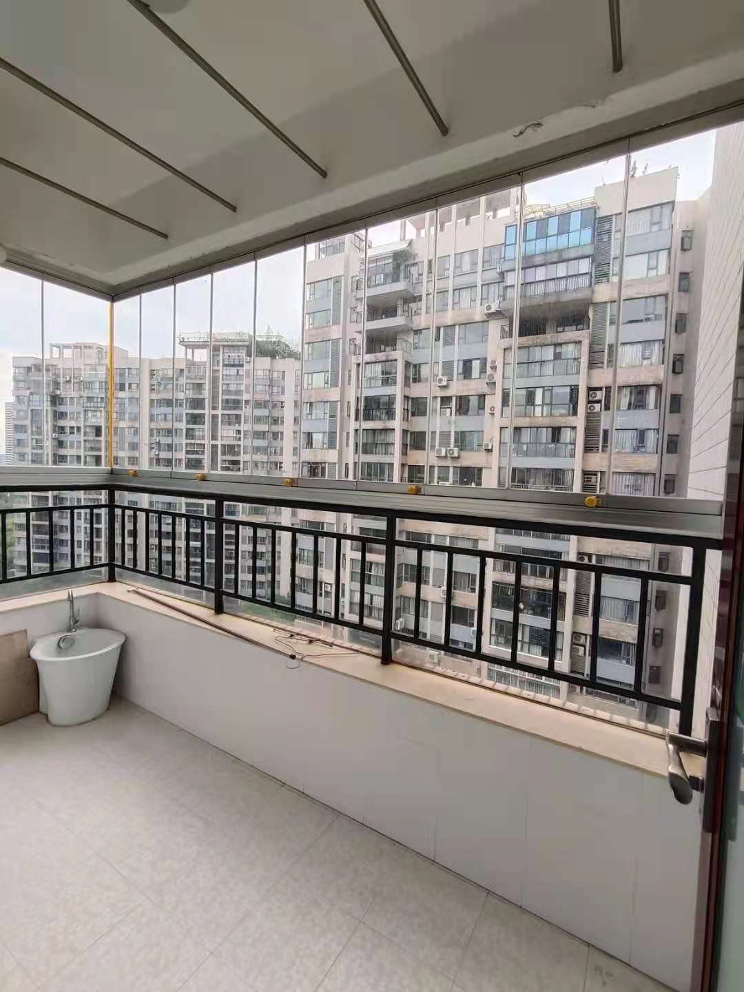愉景湾西域  5室2厅2卫   2800.00元/月室内图
