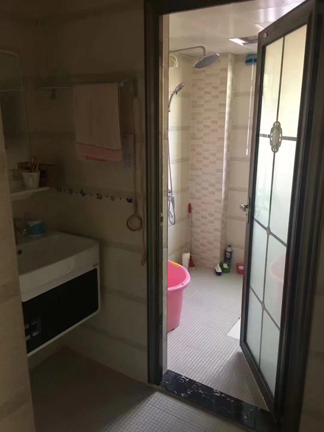 金谷湾小区 3室2厅1卫 2300.0元/月 金谷湾小区 3室2厅1卫 2300.0元/月室内图