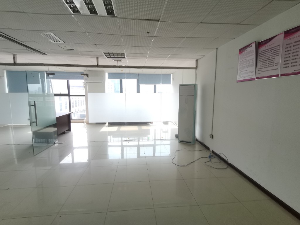 美达.新天地 3室1厅1卫 2800.0元/月 美达.新天地 3室1厅1卫 2800.0元/月室内图