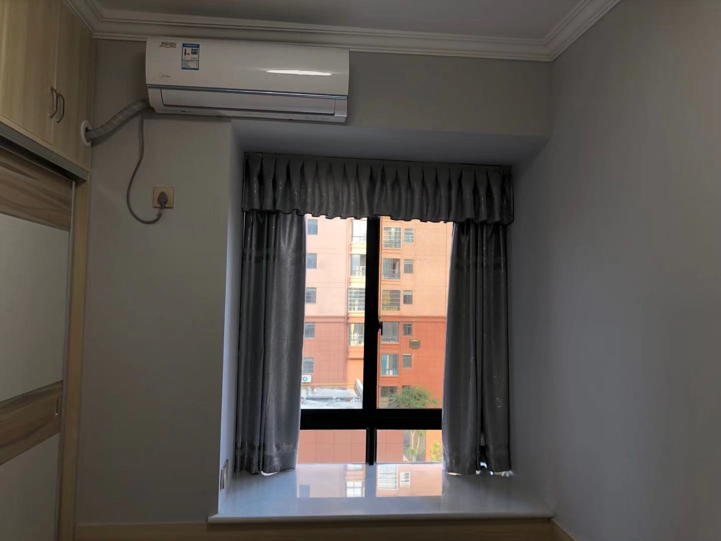 尚东家园 2室2厅1卫 1900.0元/月 尚东家园 2室2厅1卫 1900.0元/月室内图