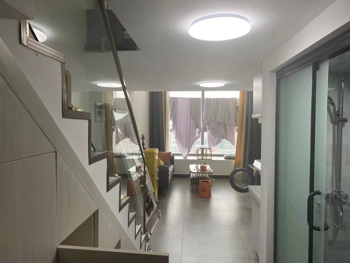 弘坤云寓 1室1厅1卫 3200.0元/月 弘坤云寓 1室1厅1卫 3200.0元/月室内图