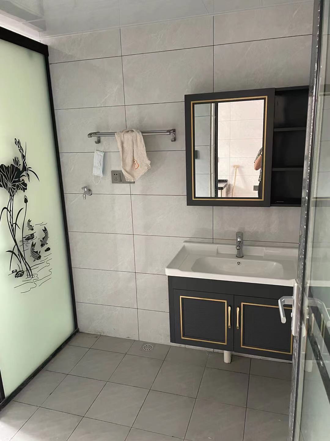 育财农贸市场(民营市场)  3室2厅2卫    54.8万 育财农贸市场(民营市场)  3室2厅2卫    54.8万卫生间