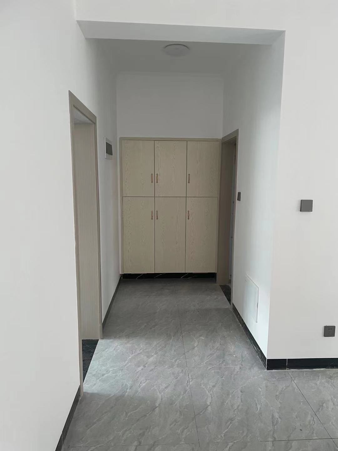 育财农贸市场(民营市场)  3室2厅2卫    54.8万 育财农贸市场(民营市场)  3室2厅2卫    54.8万客厅