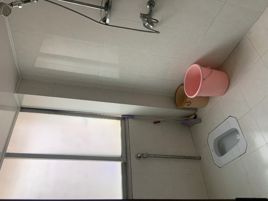 太子花园 4室2厅3卫 1800.0元/月 太子花园 4室2厅3卫 1800.0元/月室内图