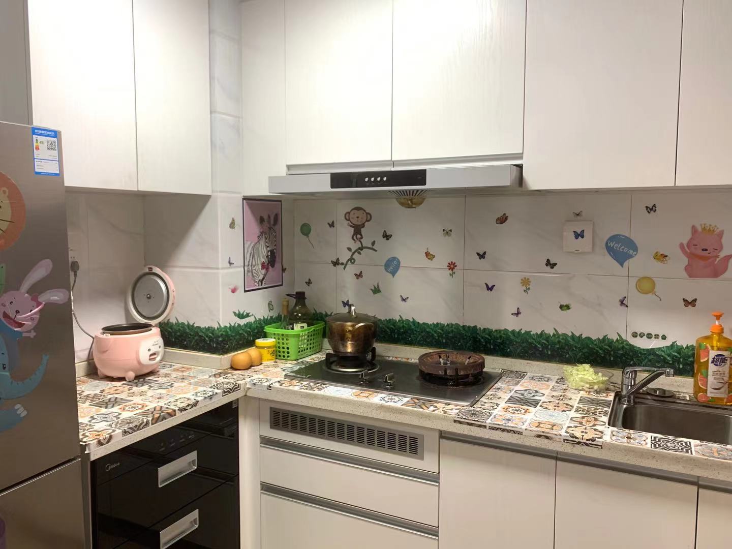 华耀碧桂园十里江湾观澜  3室2厅2卫    2700.0元/月 华耀碧桂园十里江湾观澜  3室2厅2卫    2700.0元/月室内图