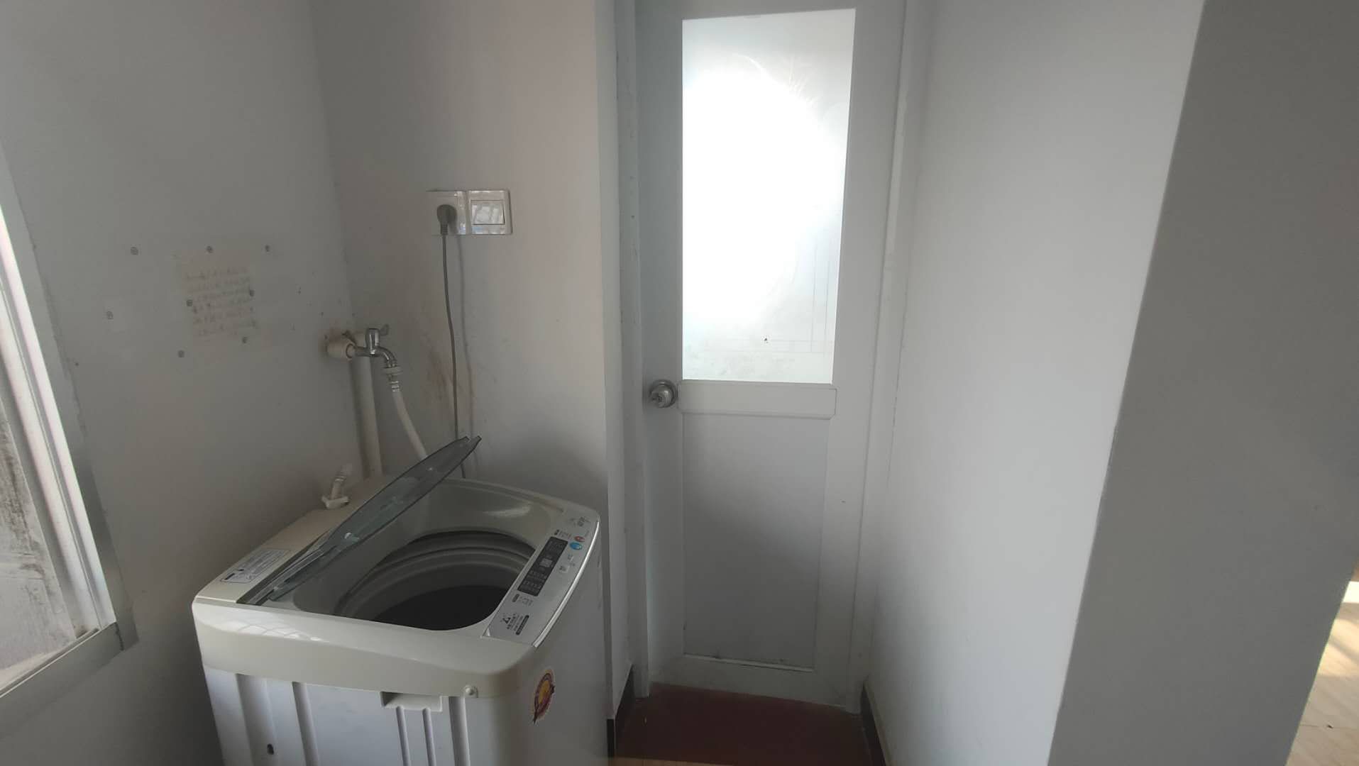 私房(桃源县所有)  3室2厅3卫    120.0万 私房(桃源县所有)  3室2厅3卫    120.0万卫生间