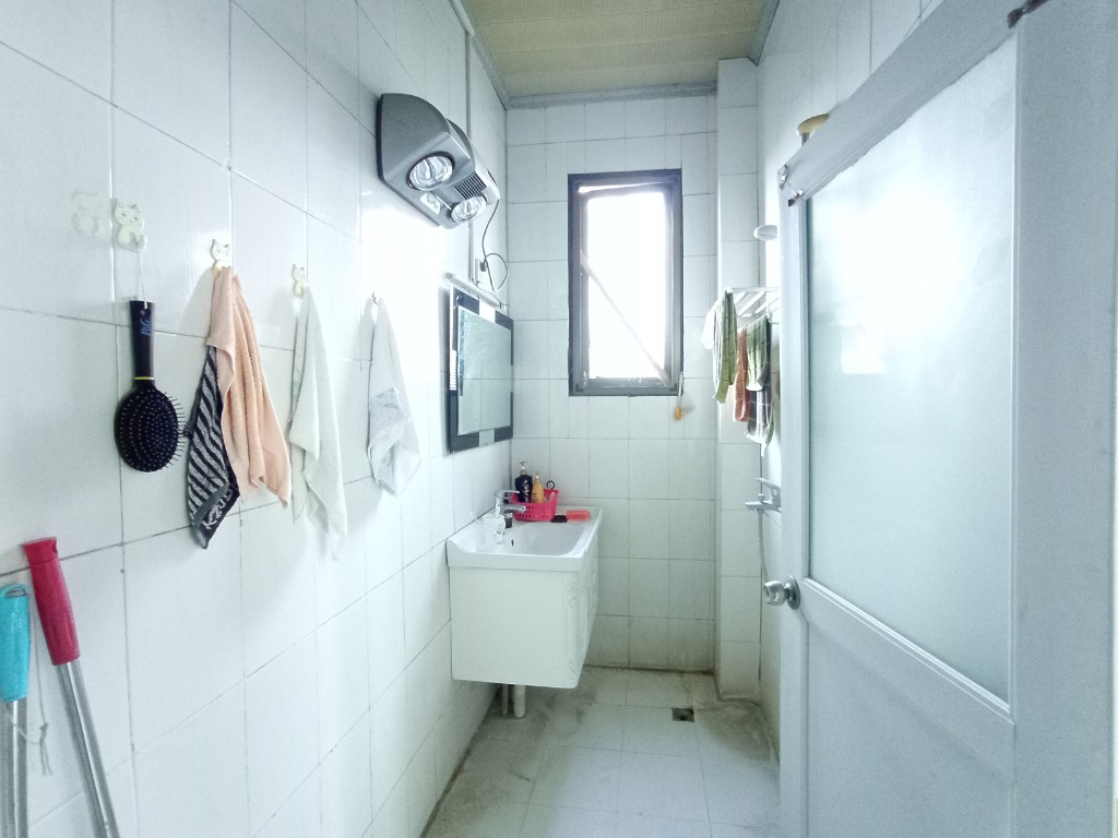 联合新村 4室2厅1卫 1500.0元/月 联合新村 4室2厅1卫 1500.0元/月室内图