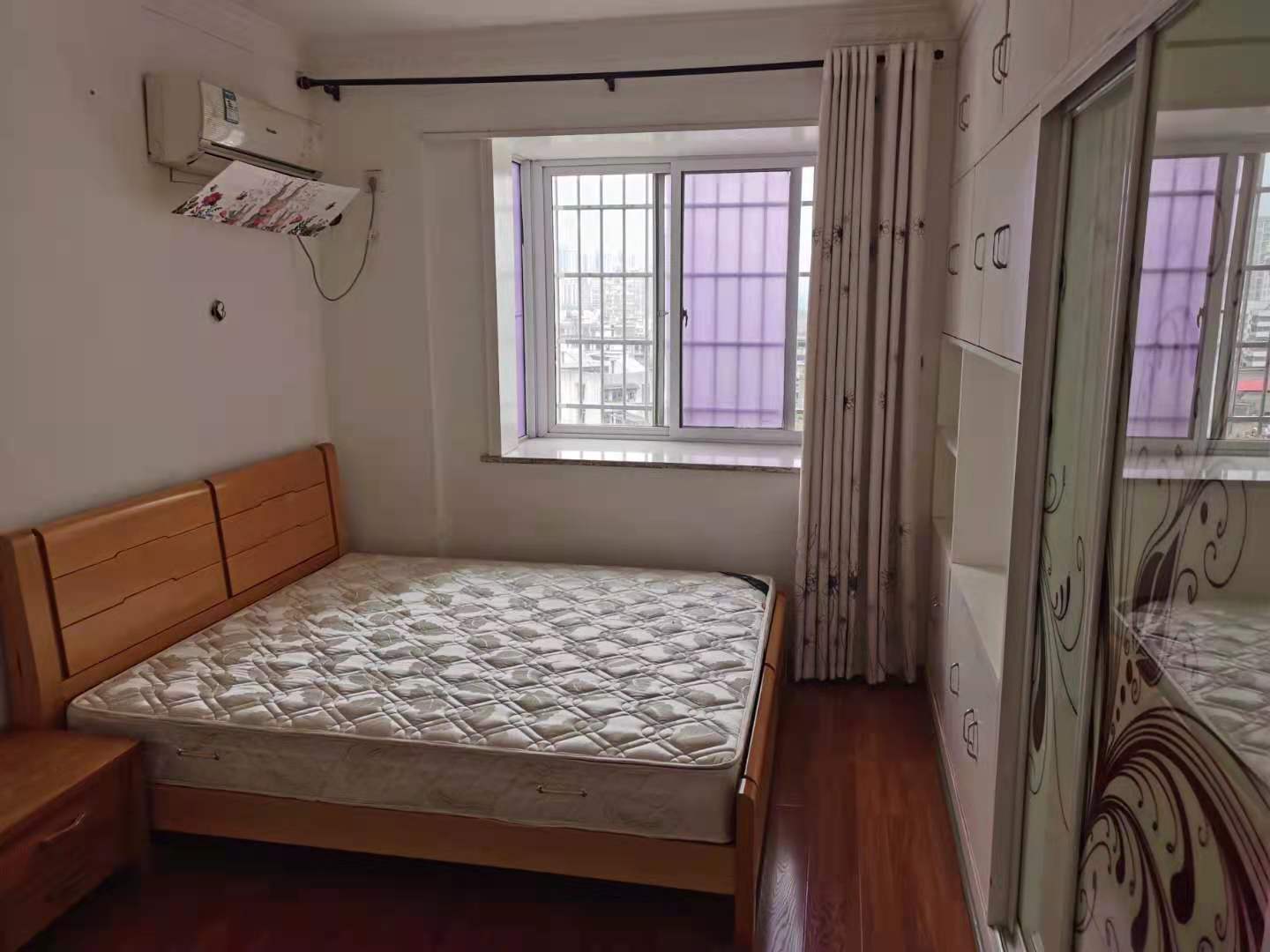 九天国际 3室2厅1卫 2600.0元/月 九天国际 3室2厅1卫 2600.0元/月室内图