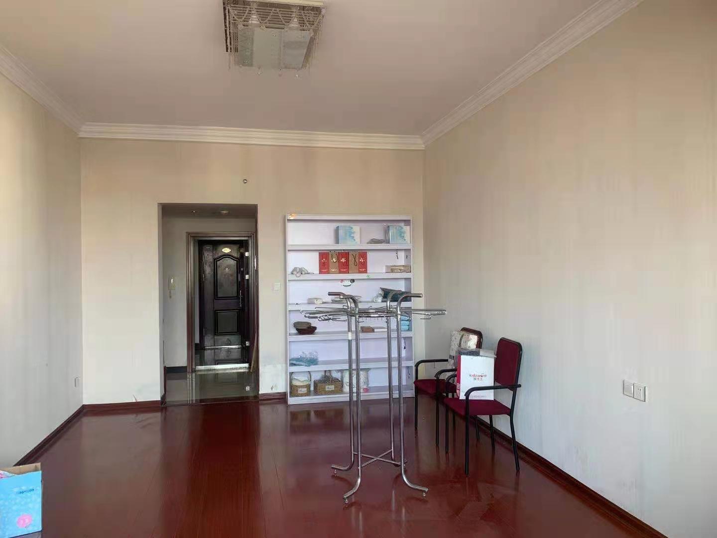 西湖公寓  1室1厅1卫    1500.0元/月 西湖公寓  1室1厅1卫    1500.0元/月户型图