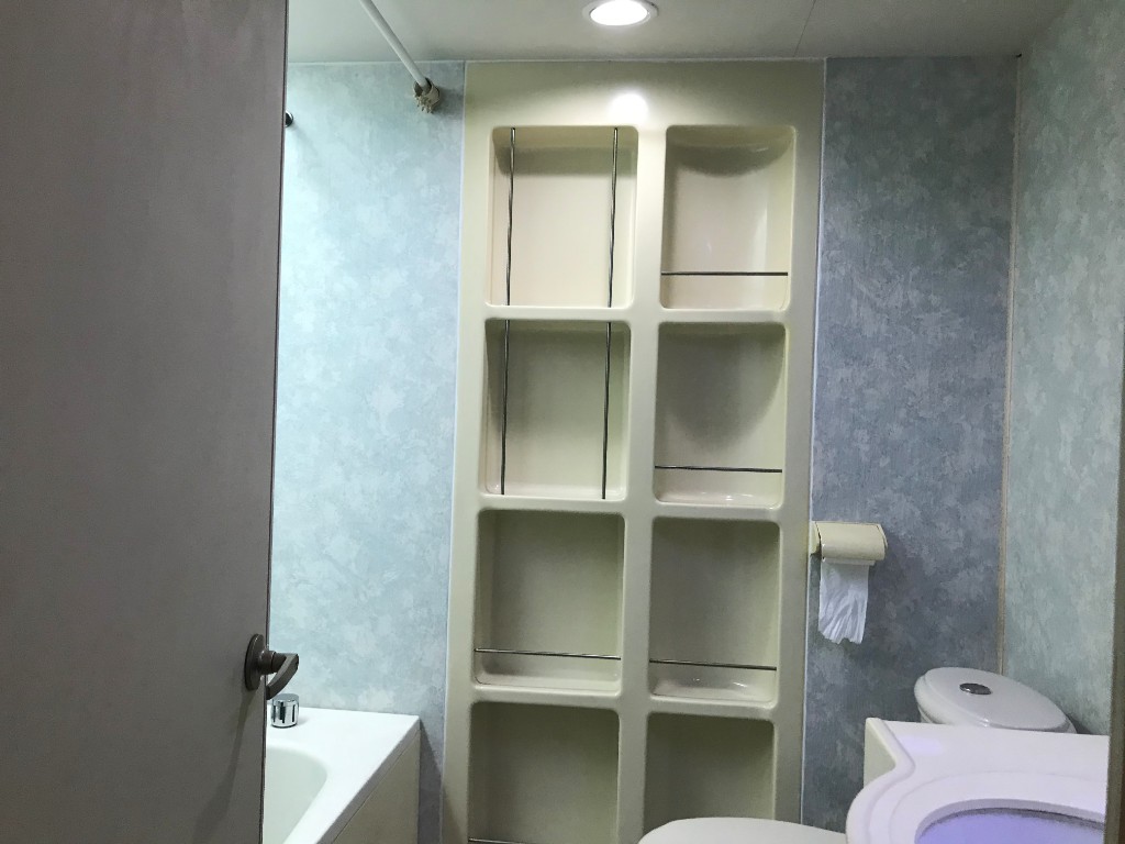 娄底市区物资局 3室2厅2卫 76.8万 娄底市区物资局 3室2厅2卫 76.8万卫生间