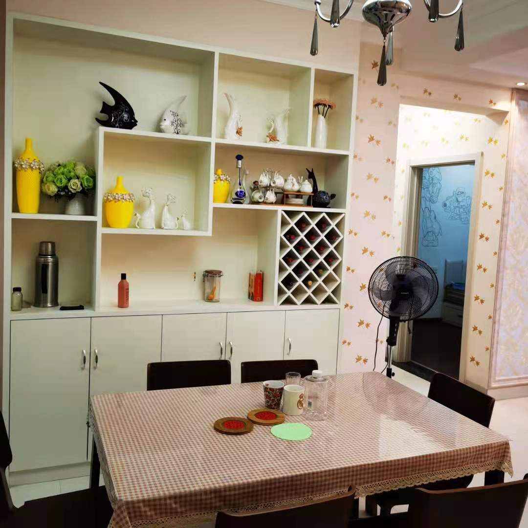 棕榈园  3室2厅1卫    2500.0元/月 棕榈园  3室2厅1卫    2500.0元/月室内图