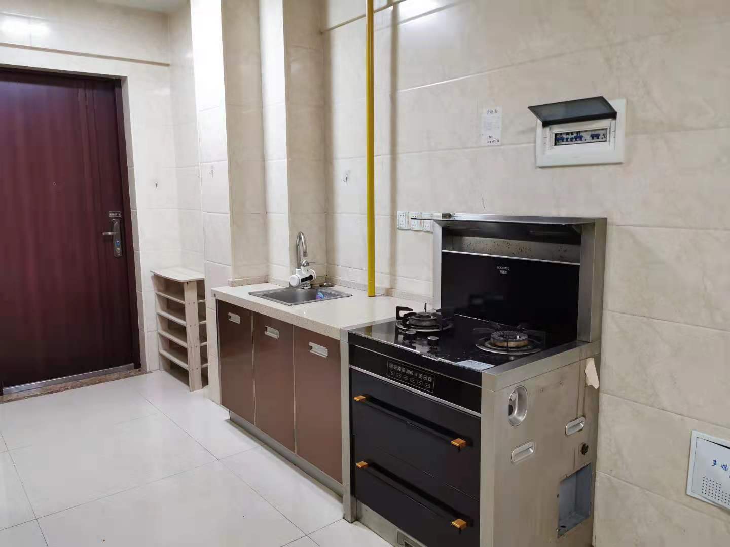 雄森国际  1室1厅1卫    1600.0元/月 雄森国际  1室1厅1卫    1600.0元/月室内图