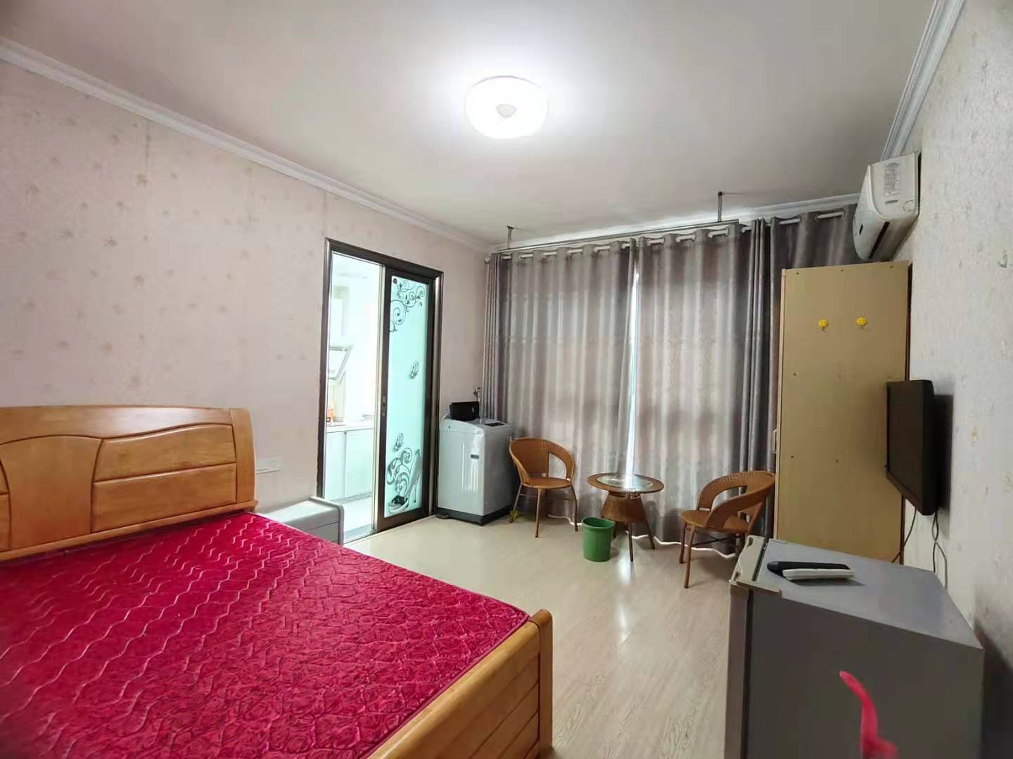 鹏利广场 1室1厅1卫 23.8万 鹏利广场 1室1厅1卫 23.8万客厅