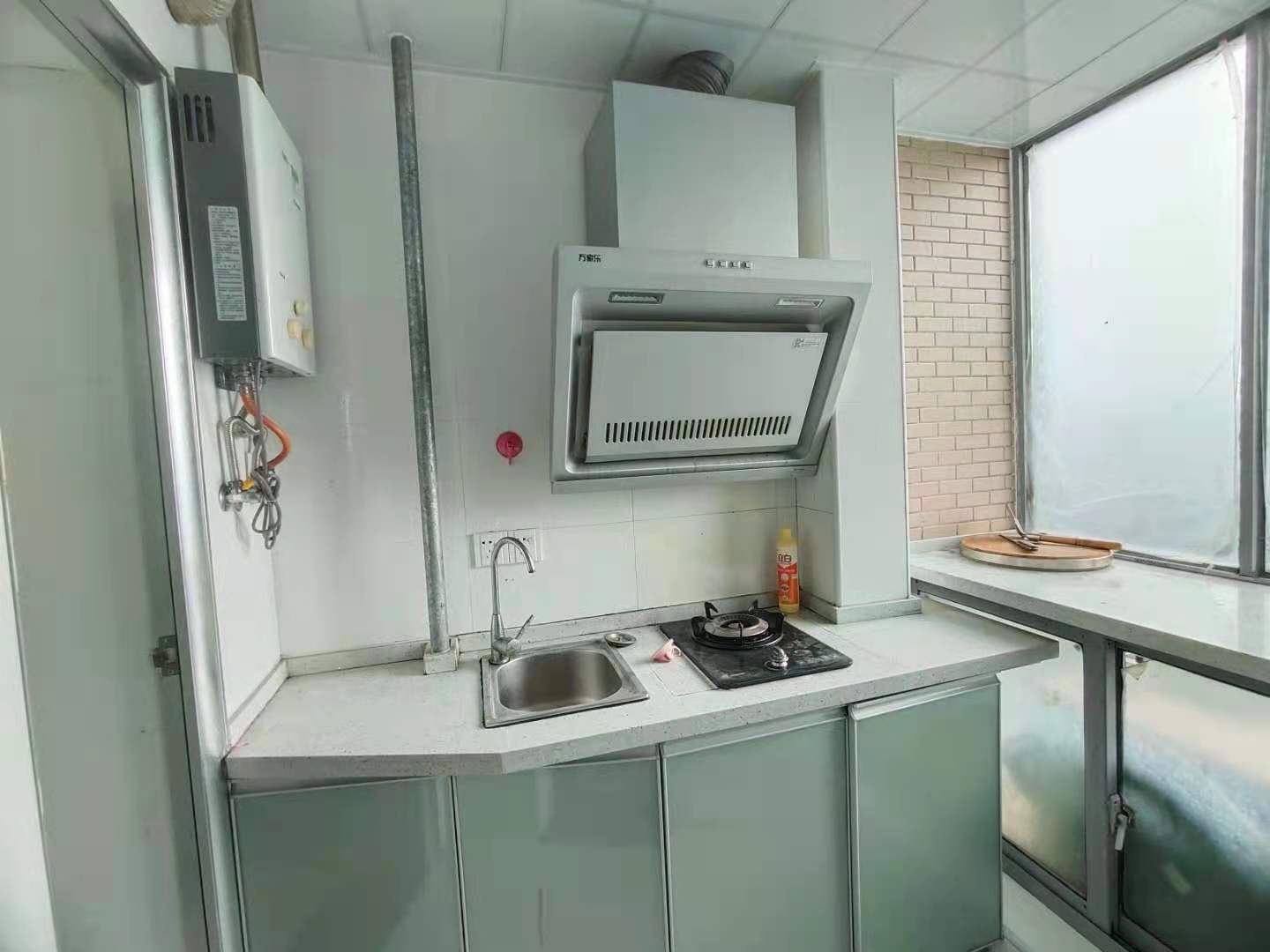 鹏利广场 1室1厅1卫 23.8万 鹏利广场 1室1厅1卫 23.8万厨房