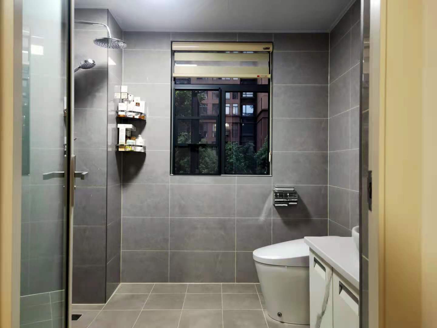 城市公园 4室2厅2卫 140.0万 城市公园 4室2厅2卫 140.0万客厅