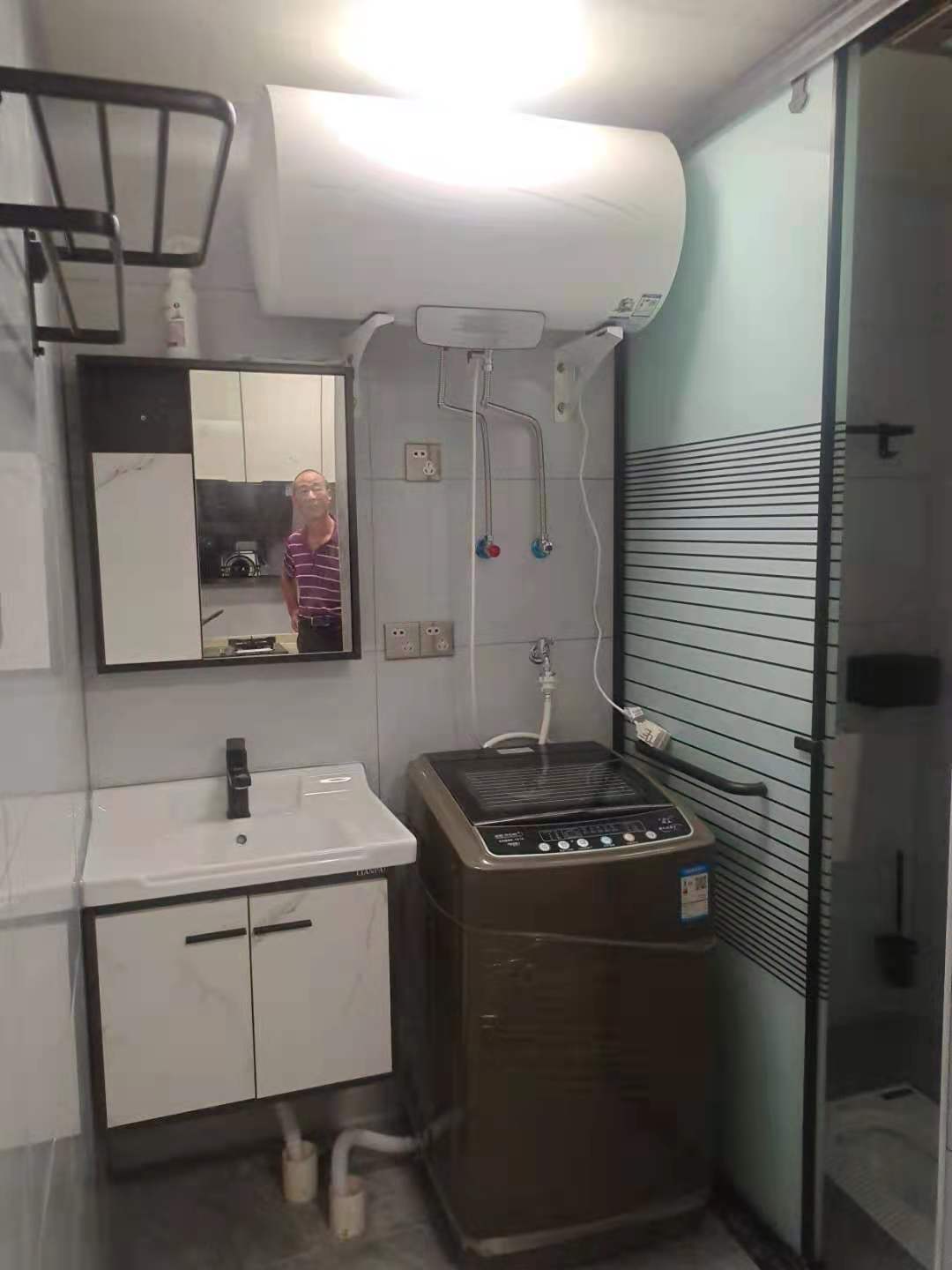 新九龙环球商业广场 2室1厅1卫 1200.0元/月 新九龙环球商业广场 2室1厅1卫 1200.0元/月室内图