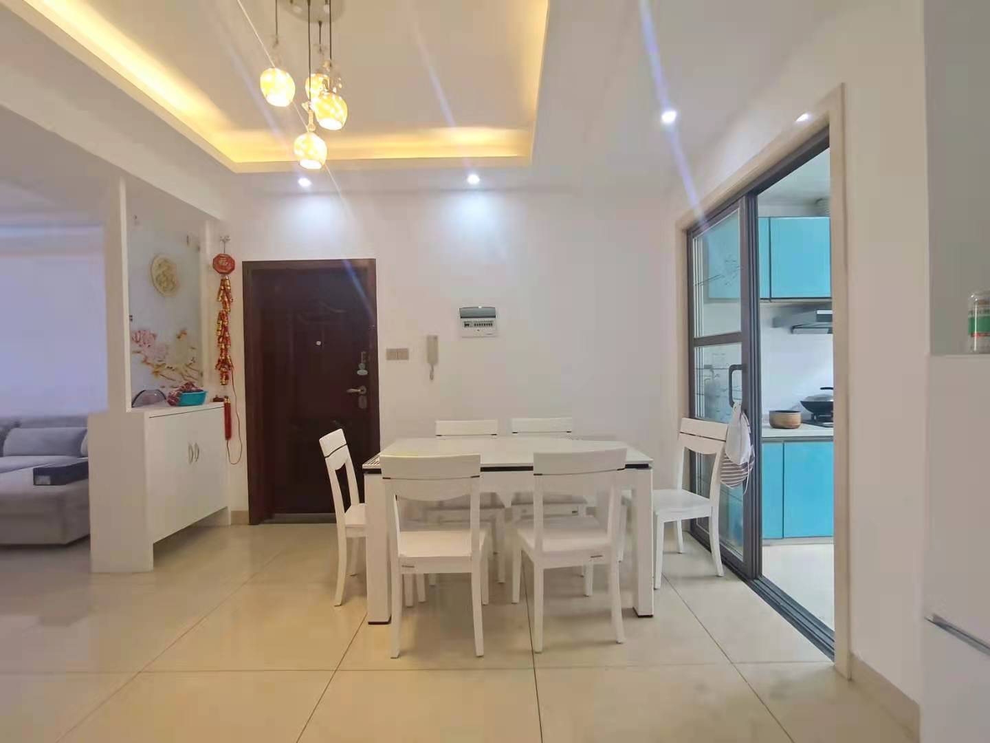 亚华名都  3室2厅2卫    1700.0元/月 亚华名都  3室2厅2卫    1700.0元/月室内图