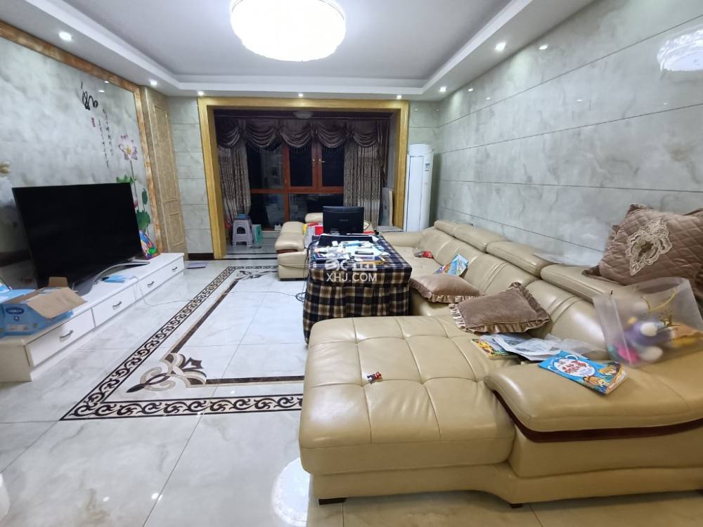 孙水明珠  4室2厅2卫    90.0万