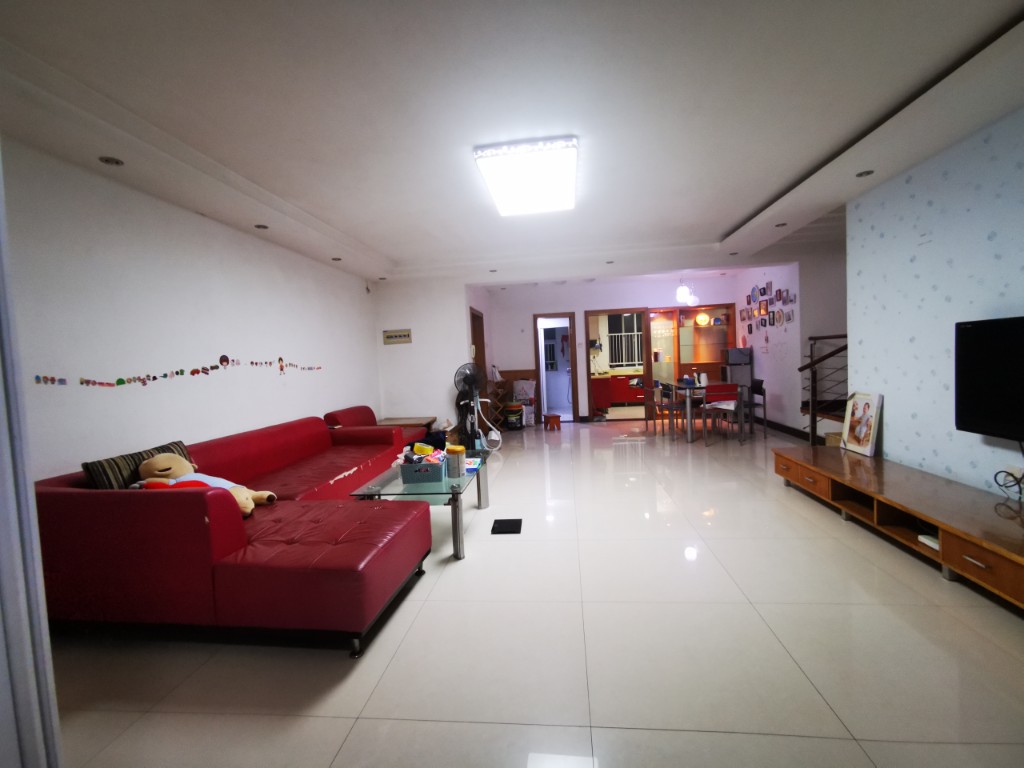 新点苑 4室2厅1卫 2500.0元/月 新点苑 4室2厅1卫 2500.0元/月室内图