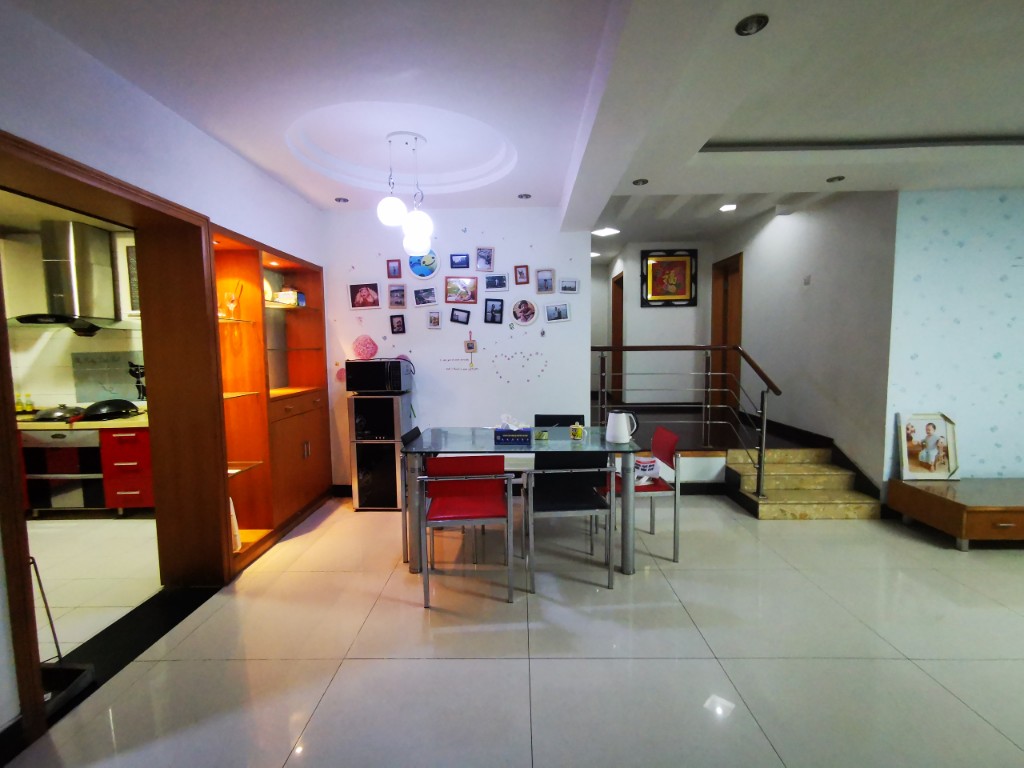 新点苑 4室2厅1卫 2500.0元/月 新点苑 4室2厅1卫 2500.0元/月室内图