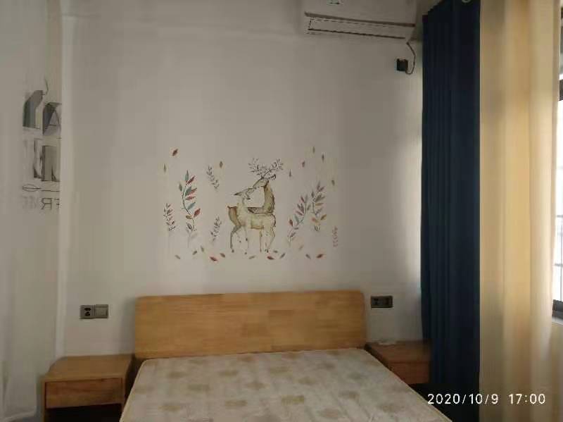 和厚园小区二期 1室1厅1卫 1300.0元/月 和厚园小区二期 1室1厅1卫 1300.0元/月室内图