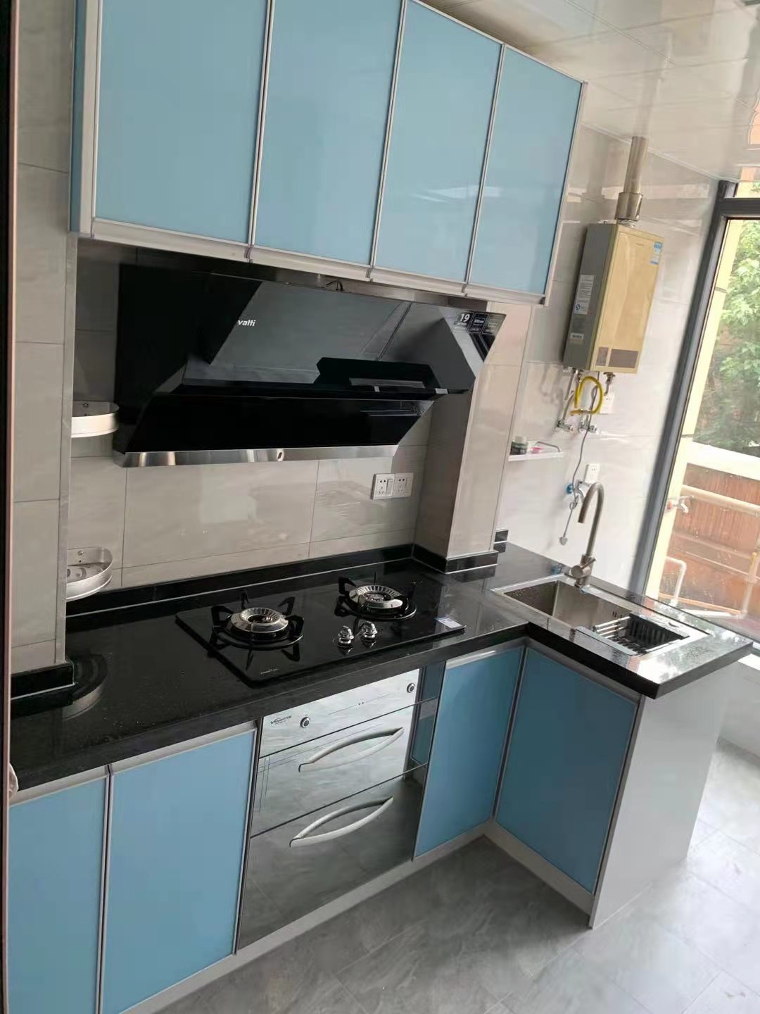 赫山新天地  1室2厅1卫    1500.0元/月 赫山新天地  1室2厅1卫    1500.0元/月