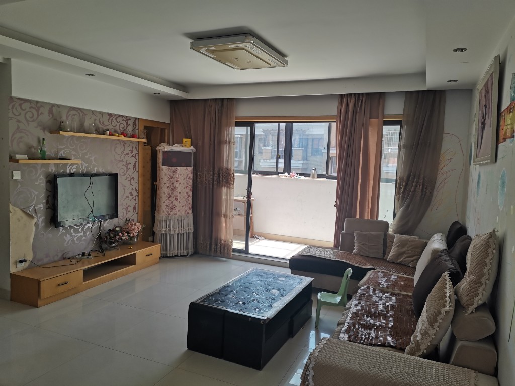 金色荷塘 3室2厅1卫 1700.0元/月 金色荷塘 3室2厅1卫 1700.0元/月室内图