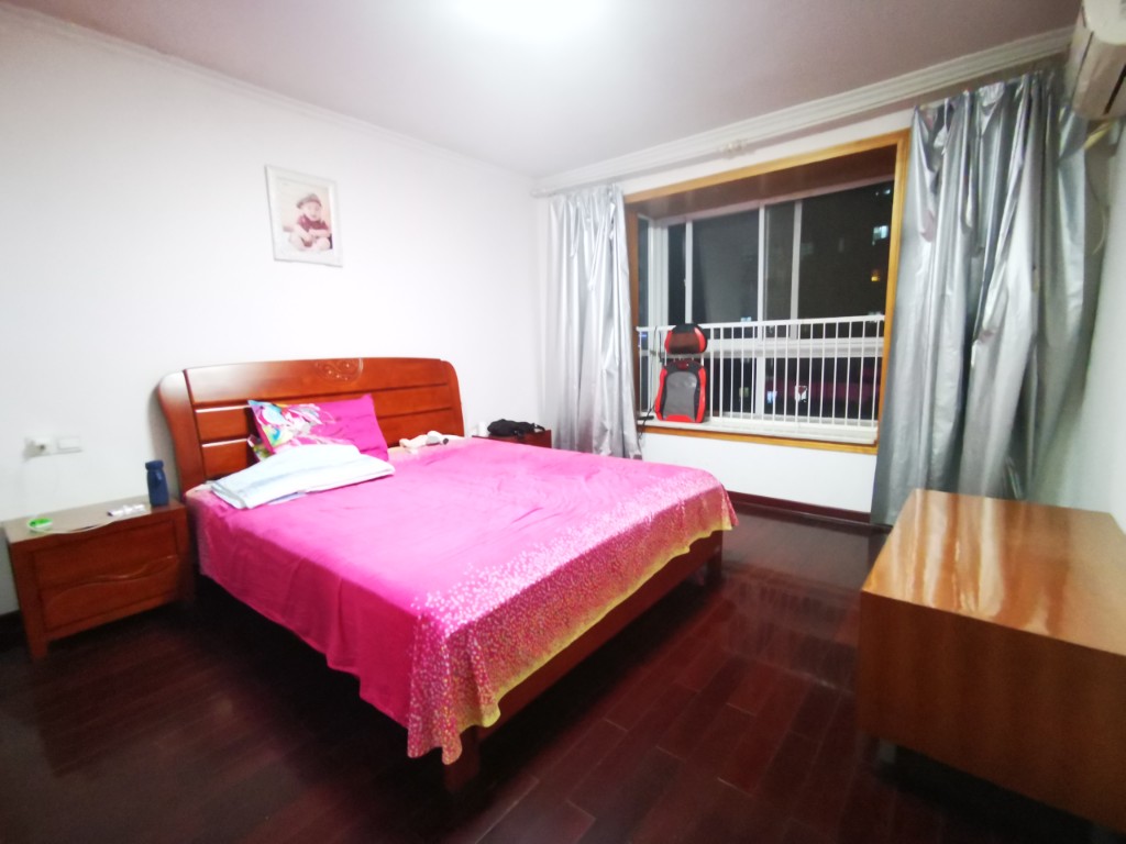 新点苑 4室2厅1卫 2500.0元/月 新点苑 4室2厅1卫 2500.0元/月室内图