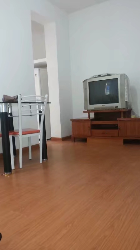 野鸭冲(新屋街) 2室2厅1卫 1000.00元/月 野鸭冲(新屋街) 2室2厅1卫 1000.00元/月室内图