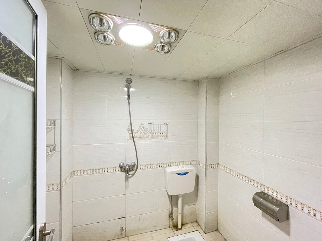 南珠苑 3室2厅2卫 1600.0元/月 南珠苑 3室2厅2卫 1600.0元/月户型图