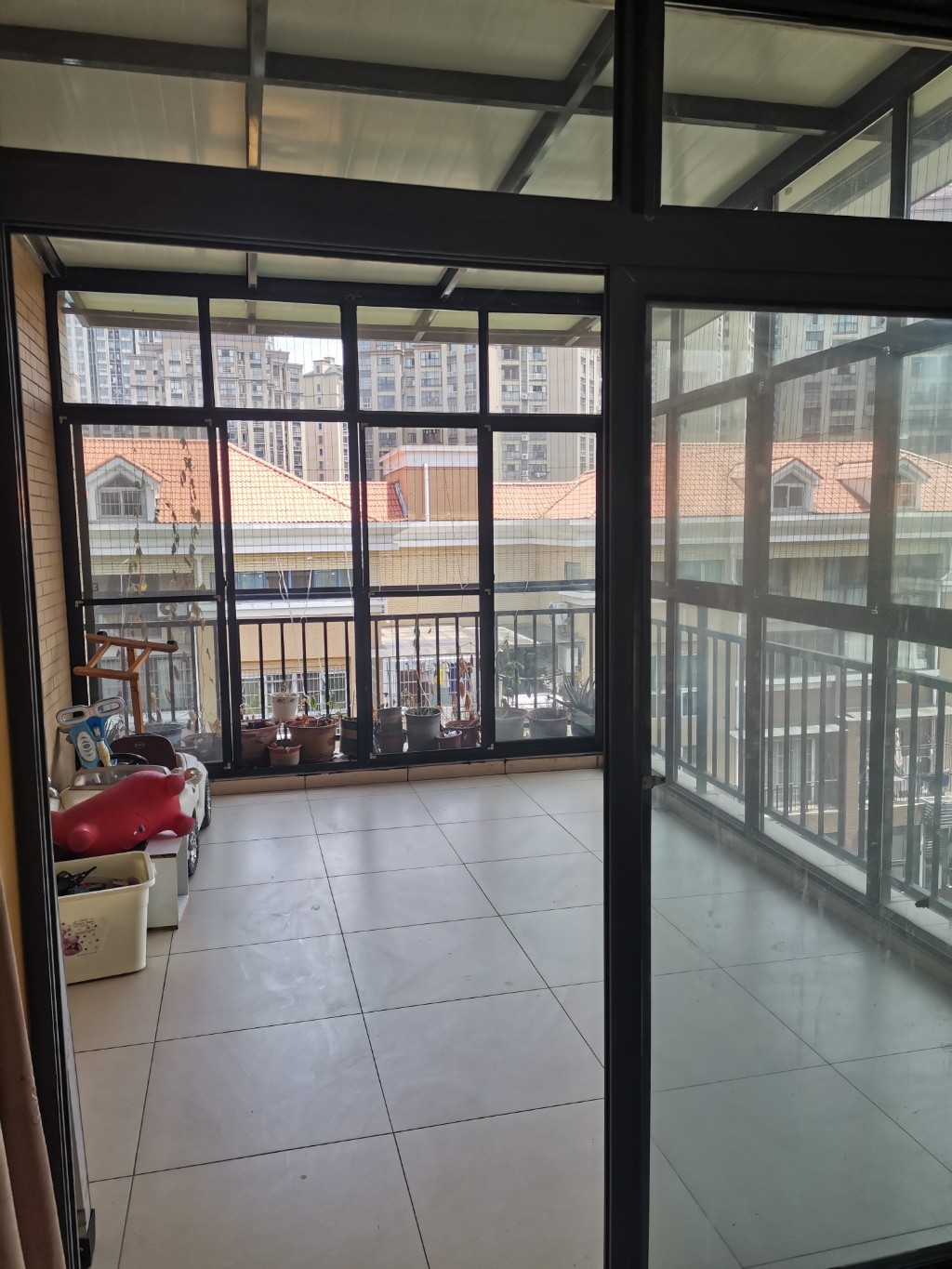 金色荷塘 3室2厅1卫 1700.0元/月 金色荷塘 3室2厅1卫 1700.0元/月室内图