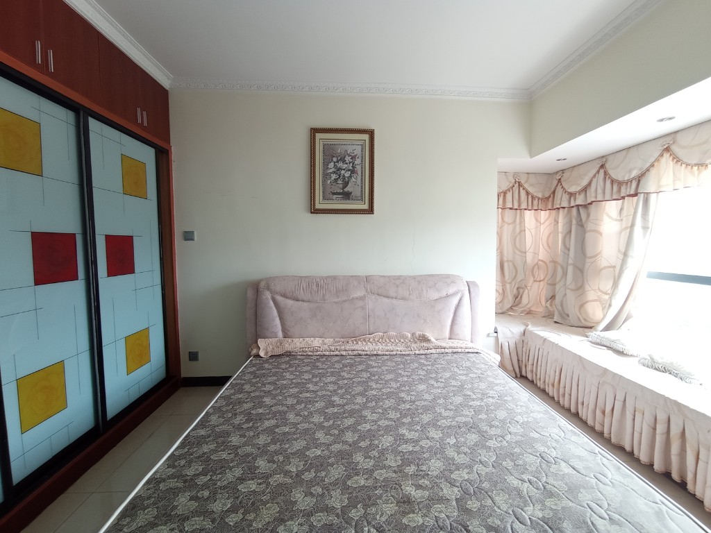 愉景湾西域 3室2厅2卫 2200.0元/月 愉景湾西域 3室2厅2卫 2200.0元/月室内图