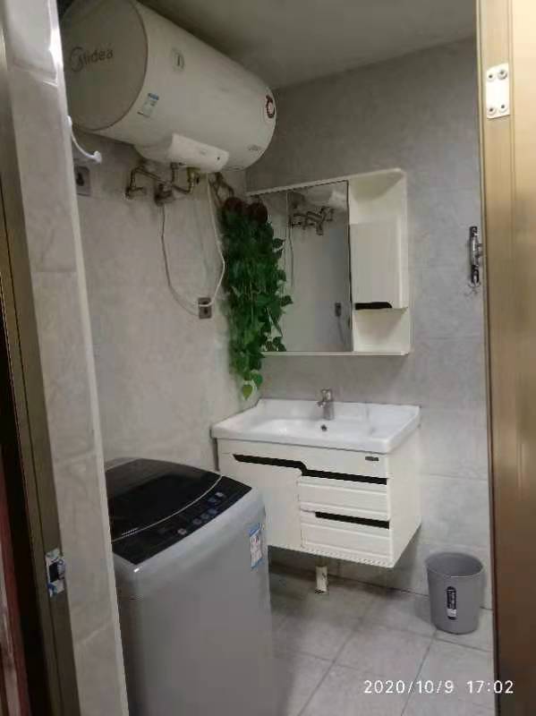 和厚园小区二期 1室1厅1卫 1300.0元/月 和厚园小区二期 1室1厅1卫 1300.0元/月室内图