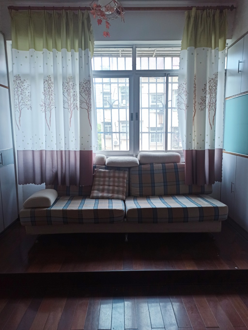 电厂新村 3室2厅2卫 1800.0元/月 电厂新村 3室2厅2卫 1800.0元/月室内图