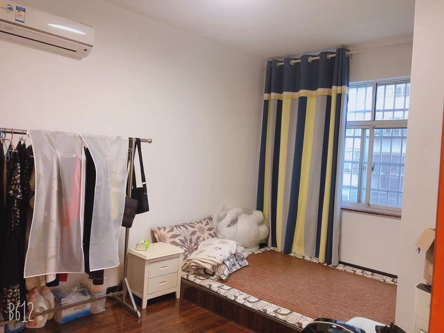 碧水馨城 3室2厅2卫 85.8万 碧水馨城 3室2厅2卫 85.8万卧室