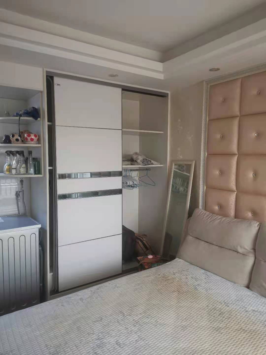 M国际 1室1厅1卫 1200.0元/月 M国际 1室1厅1卫 1200.0元/月室内图