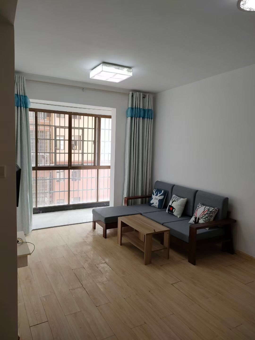 新概念 2室1厅1卫 1300.0元/月 新概念 2室1厅1卫 1300.0元/月室内图