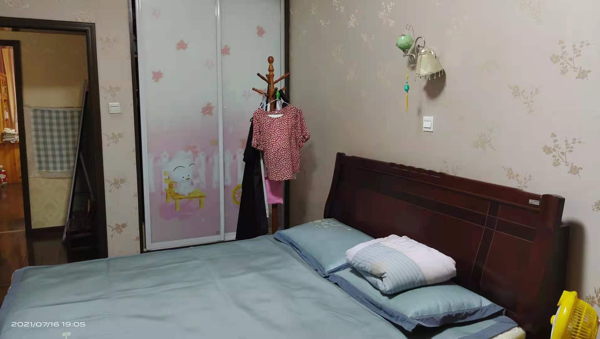 芙蓉小区新华东路123号 2室2厅1卫 1200.0元/月 芙蓉小区新华东路123号 2室2厅1卫 1200.0元/月室内图