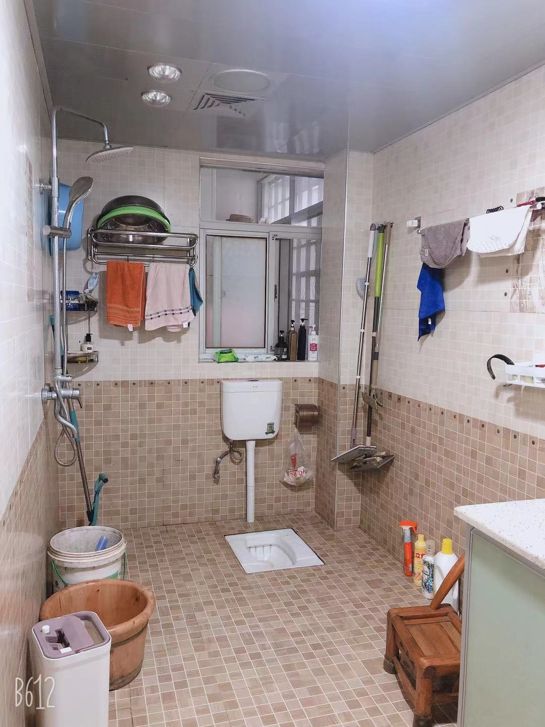 碧水馨城 3室2厅2卫 85.8万 碧水馨城 3室2厅2卫 85.8万卫生间