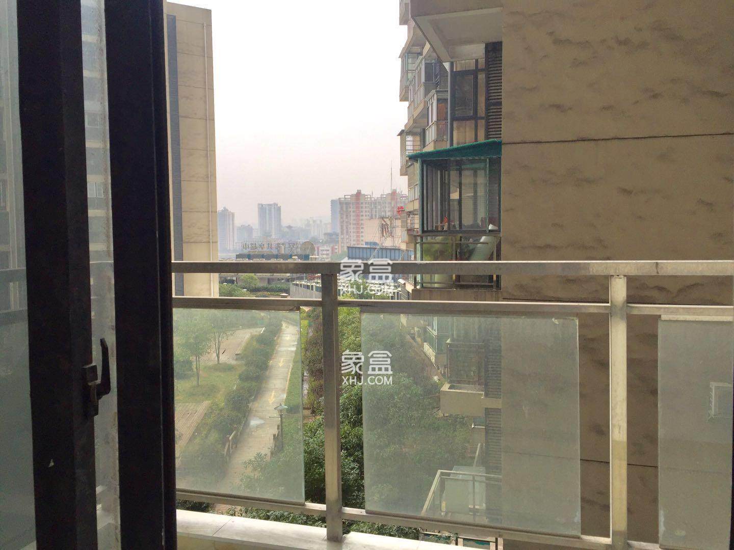 银泰财富广场 3室2厅2卫 2700.0元/月 银泰财富广场 3室2厅2卫 2700.0元/月室内图