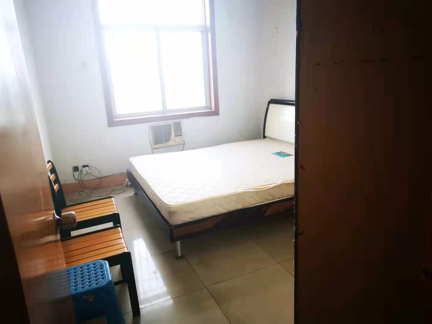 人社局小区一院  3室2厅1卫    1600.0元/月 人社局小区一院  3室2厅1卫    1600.0元/月室内图