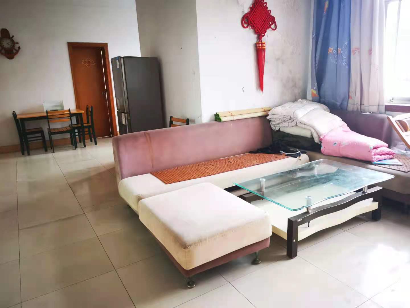 人社局小区一院  3室2厅1卫    1600.0元/月 人社局小区一院  3室2厅1卫    1600.0元/月室内图